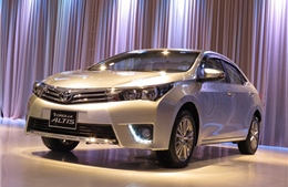 Toyota ra mắt Corolla Altis giá từ 757 triệu đồng 